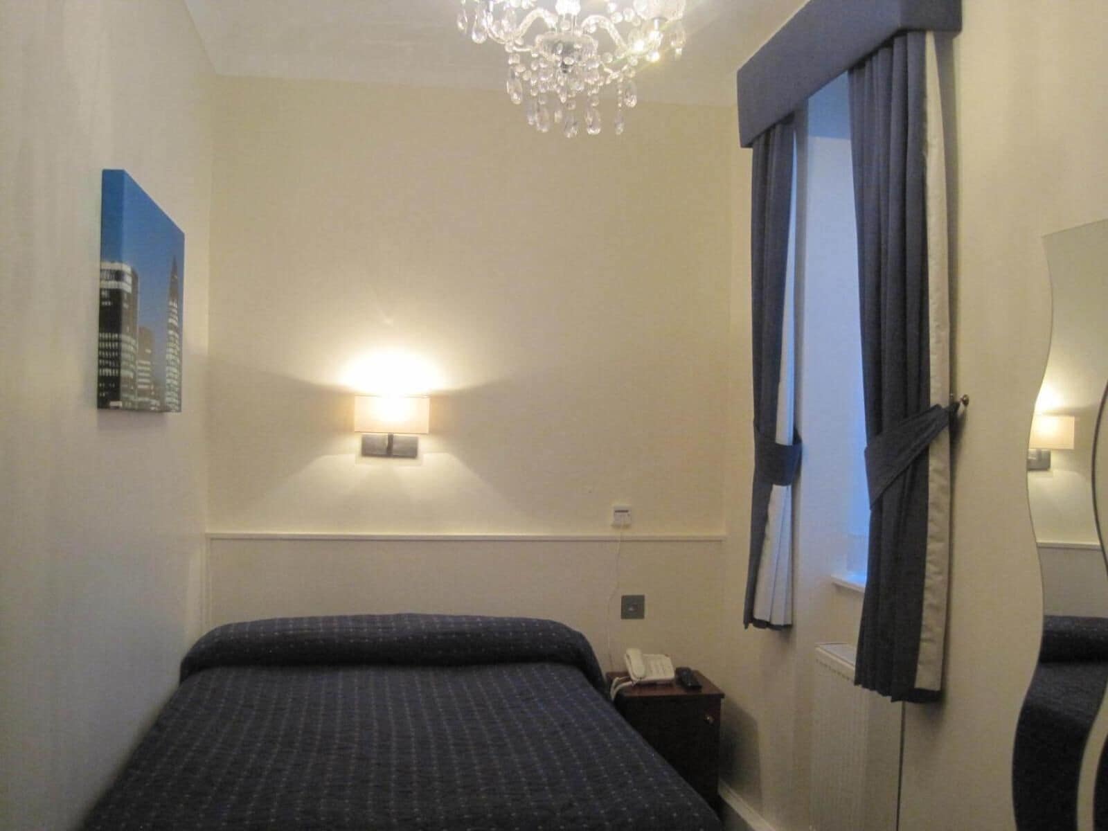 Photo - Aaraya Sussex Gardens