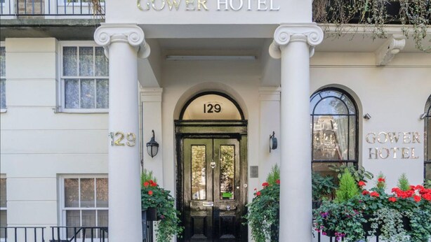 Property entrance - Aaraya London (London)