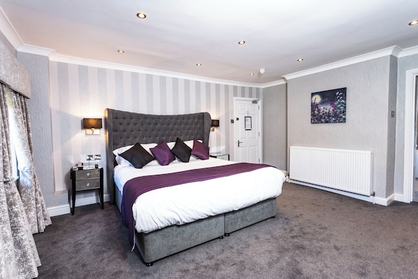 Deluxe-Suite | Bügeleisen/Bügelbrett, kostenloses WLAN, Bettwäsche