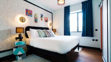 Free cribs/infant beds, free WiFi