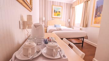 Standard Double Room, Ensuite | Room amenity