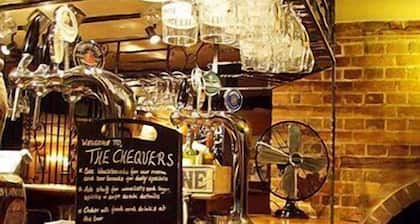 Chequers Inn Hotel
