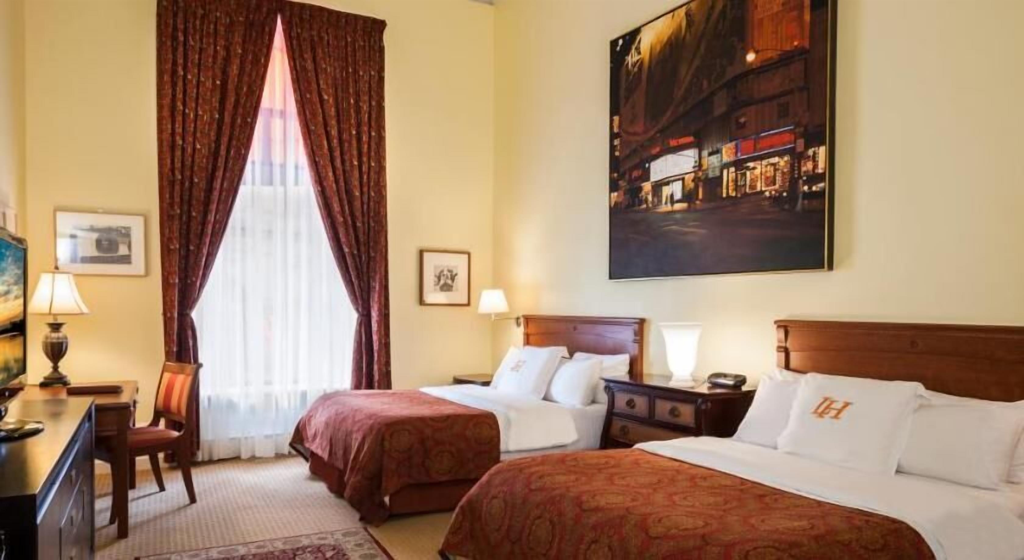 Premium bedding, down comforters, in-room safe, individually decorated
