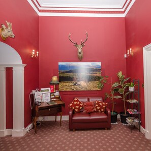 Sala de estar en el lobby