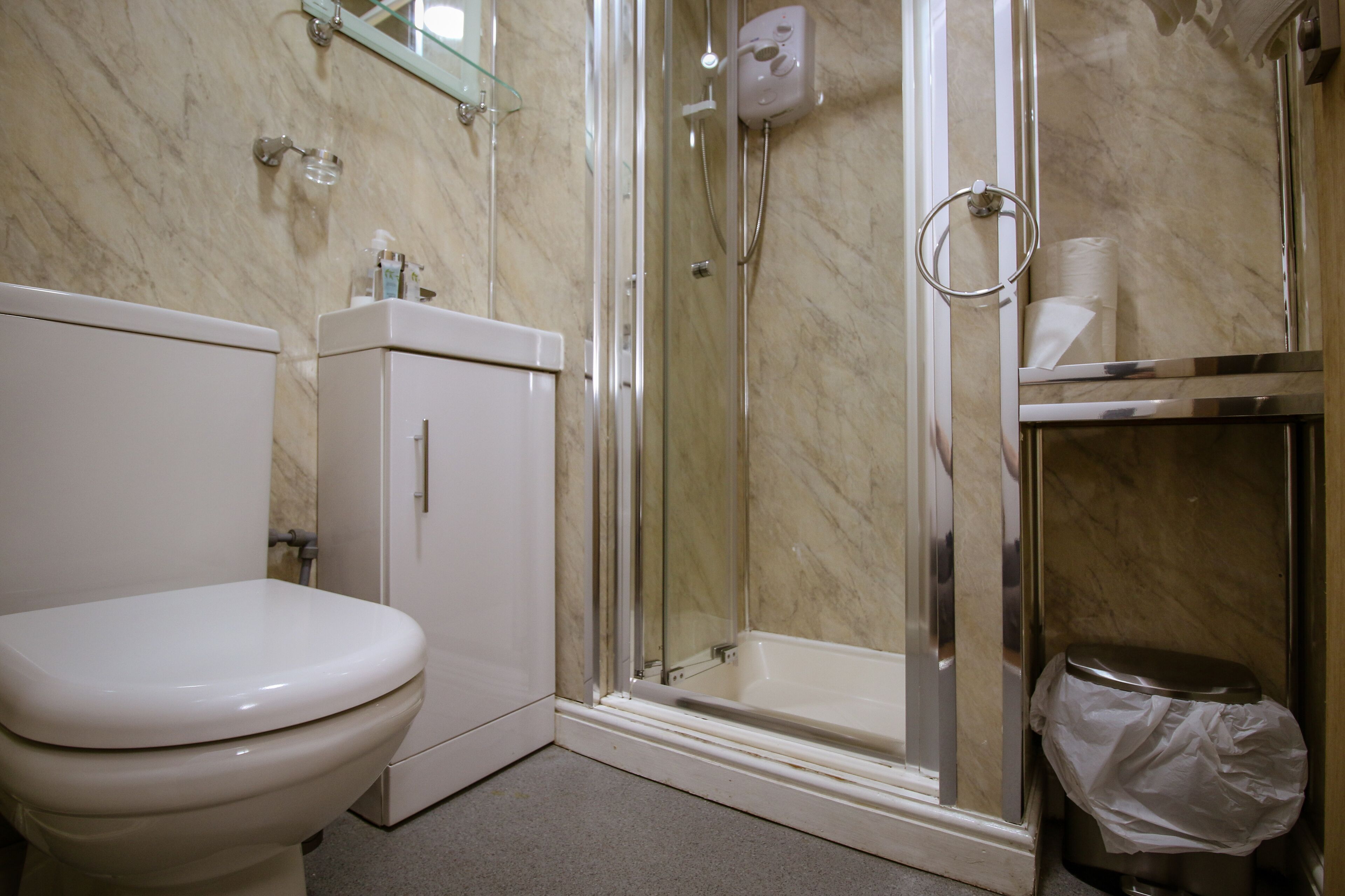Bathroom shower