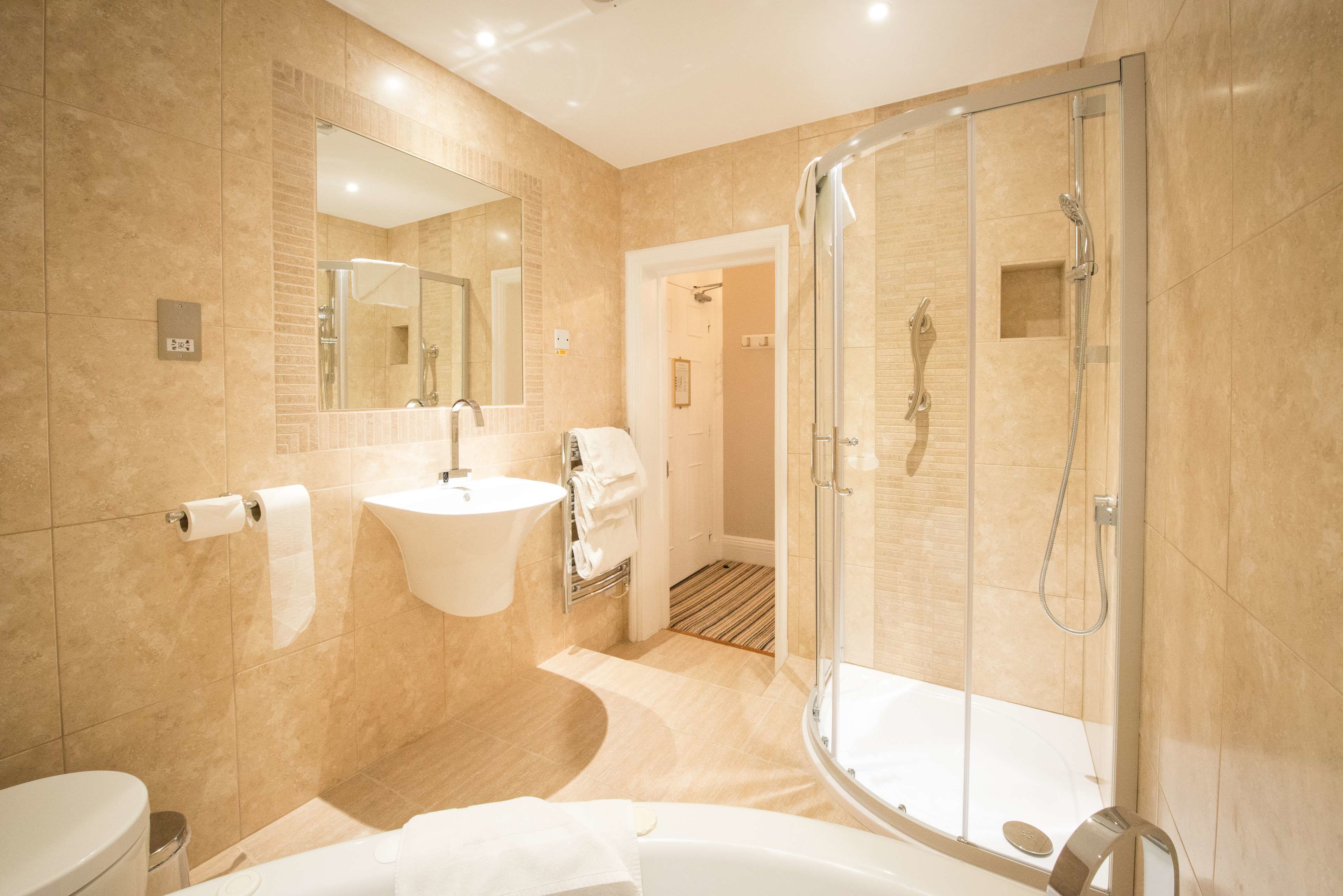 standard room, 1 double bed, non smoking (small room) | bathroom | free toiletries, hair dryer, towels