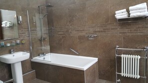 Deluxe Room, Ensuite | Bathroom