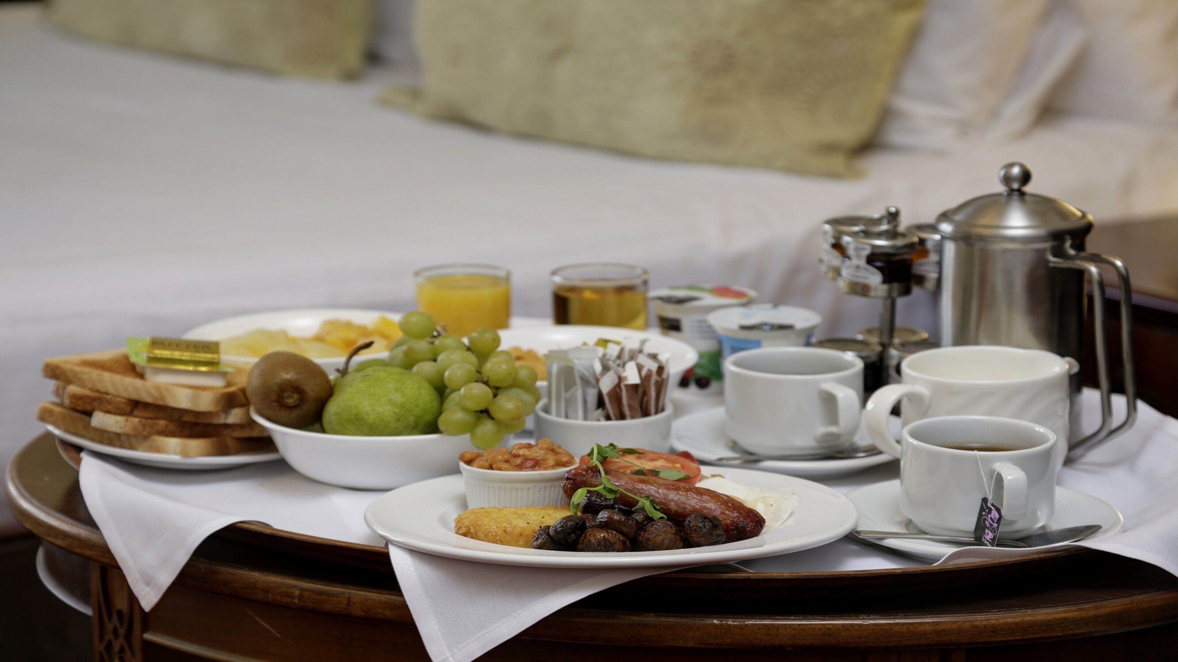 Daily English breakfast for a fee