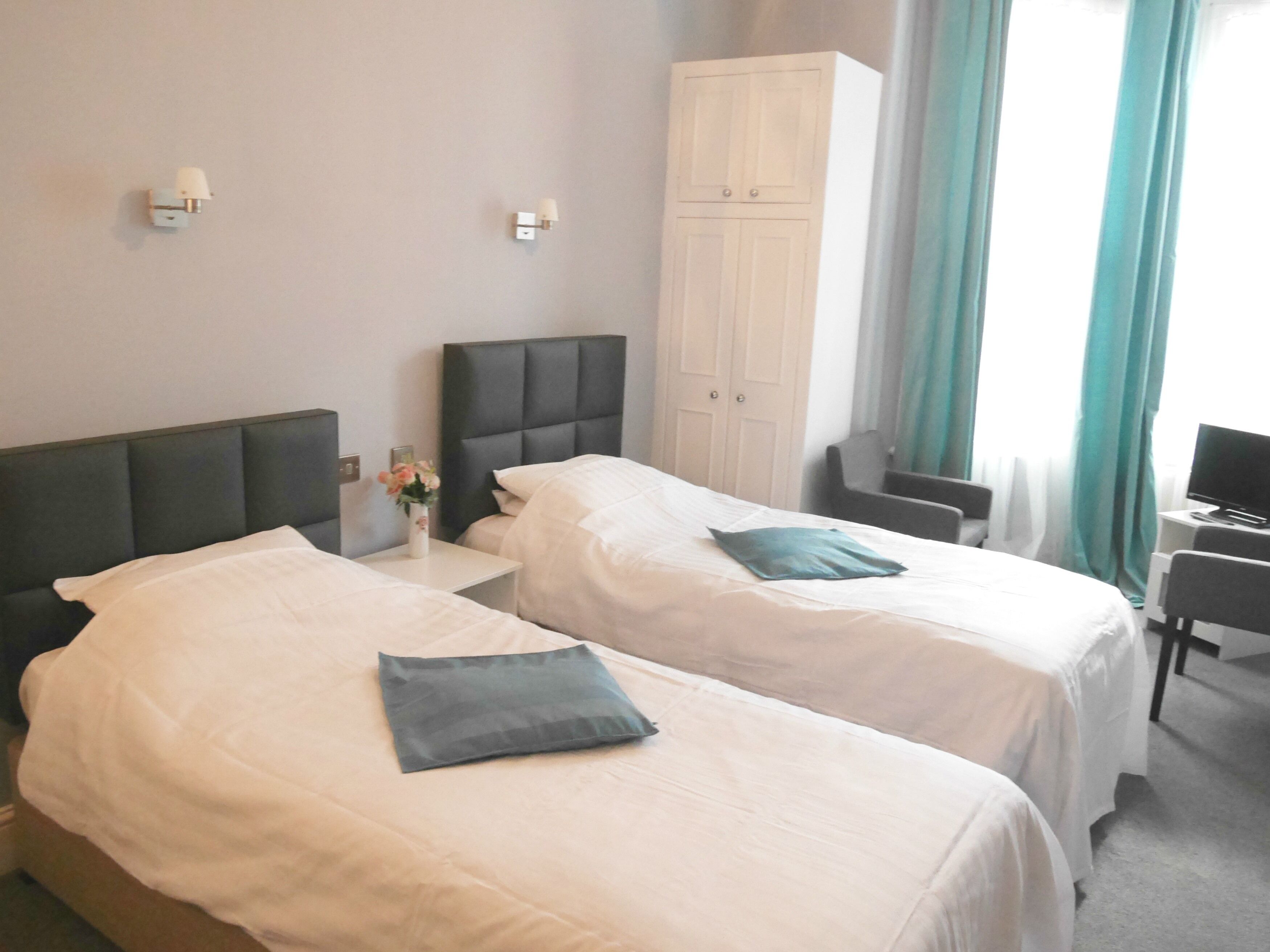 Photo - Maranton House Hotel Kensington