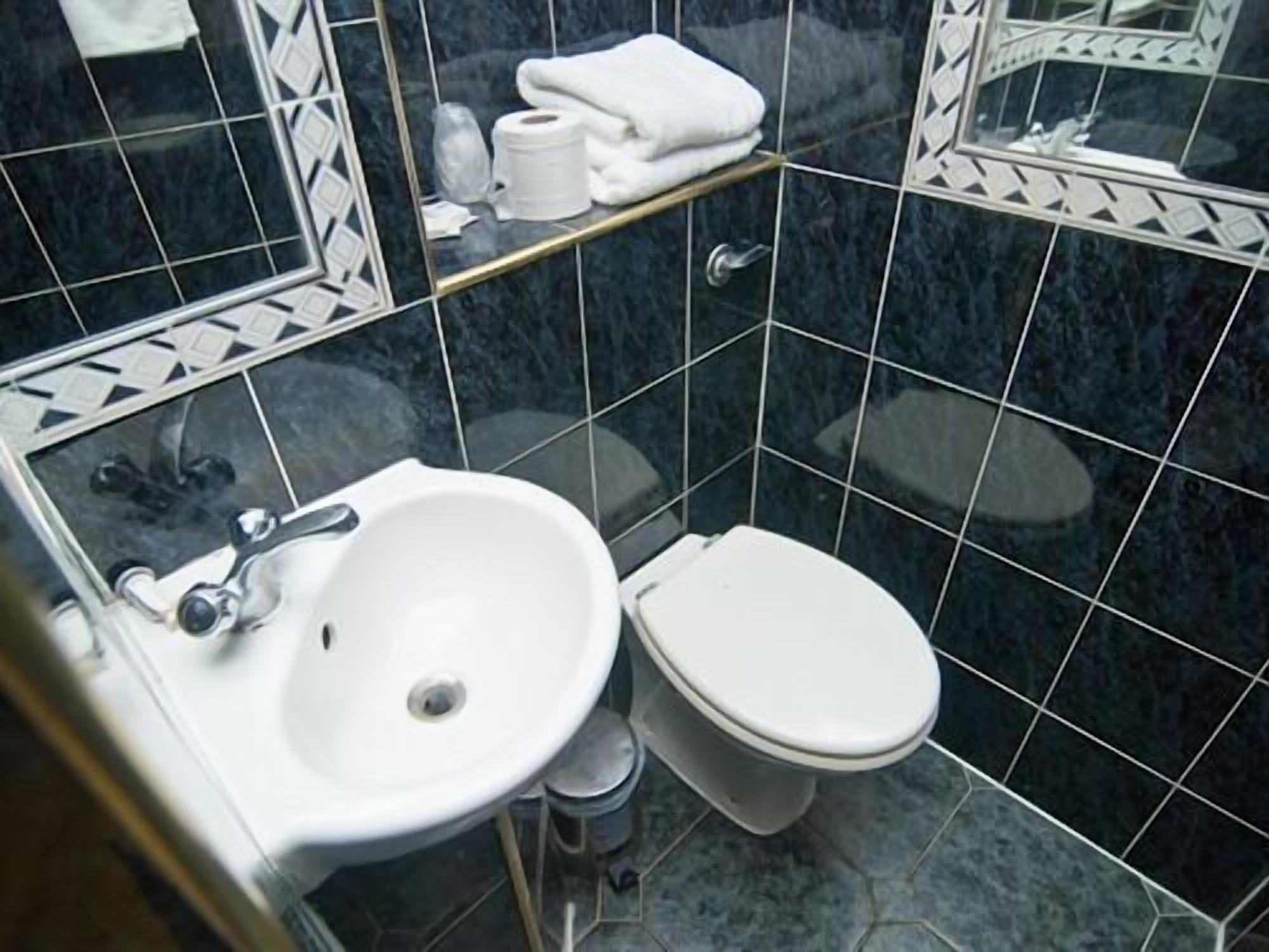 Photo - Maranton House Hotel Kensington