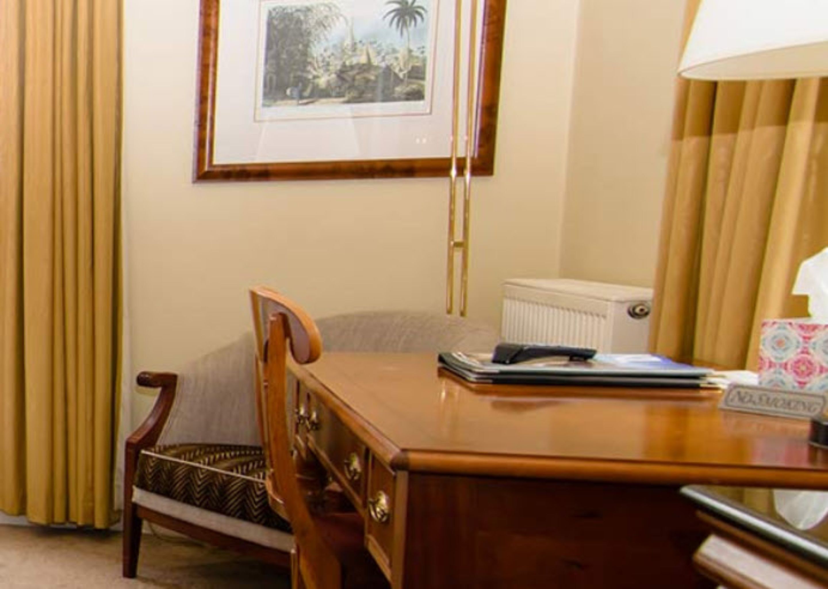 executive double room | iron/ironing board, free wifi, bed sheets