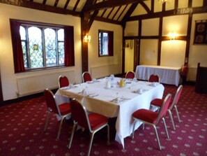 Meeting facility - The Roebuck Inn (Stevenage)