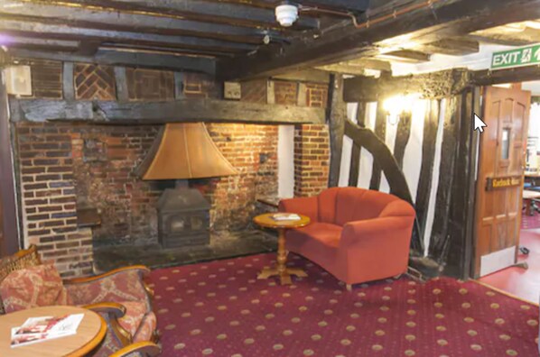 Sports bar - The Roebuck Inn (Stevenage)