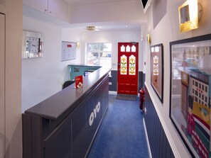 Reception - Anchor Hotel (London)