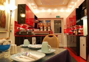 Dining - Anchor Hotel (London)