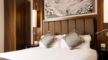 Standard Double Room, 1 Double Bed | Minibar, in-room safe, desk, iron/ironing board