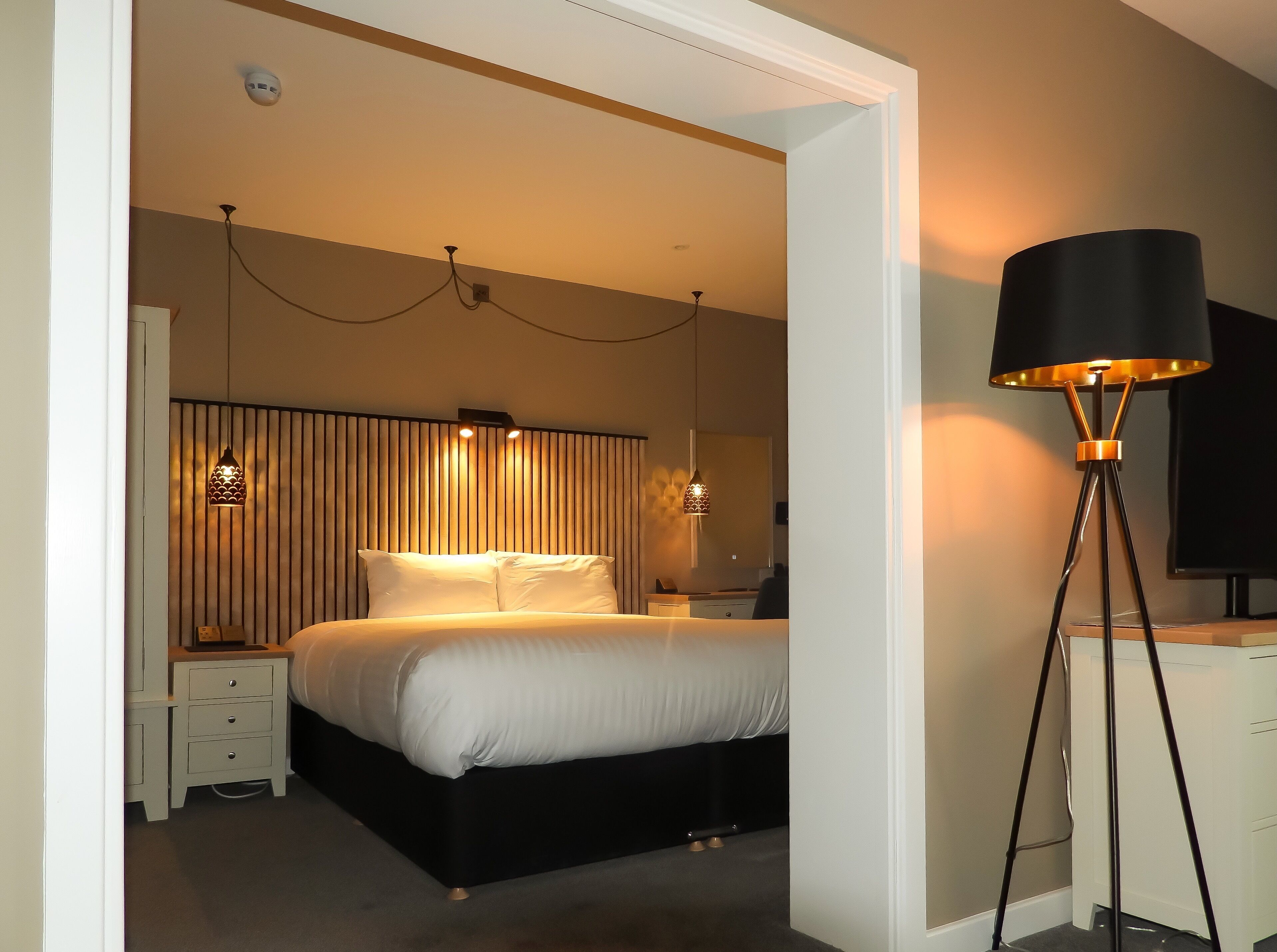 desk, laptop workspace, iron/ironing board, free wifi