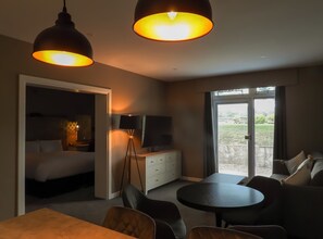Desk, laptop workspace, iron/ironing board, free WiFi - South Lawn Hotel (Lymington)