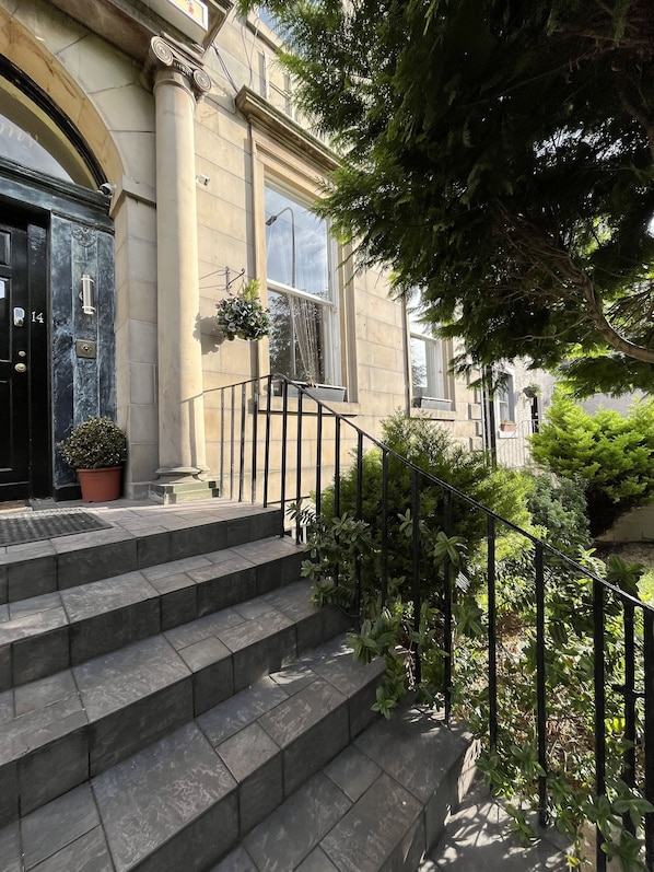 Entrée de l’hébergement