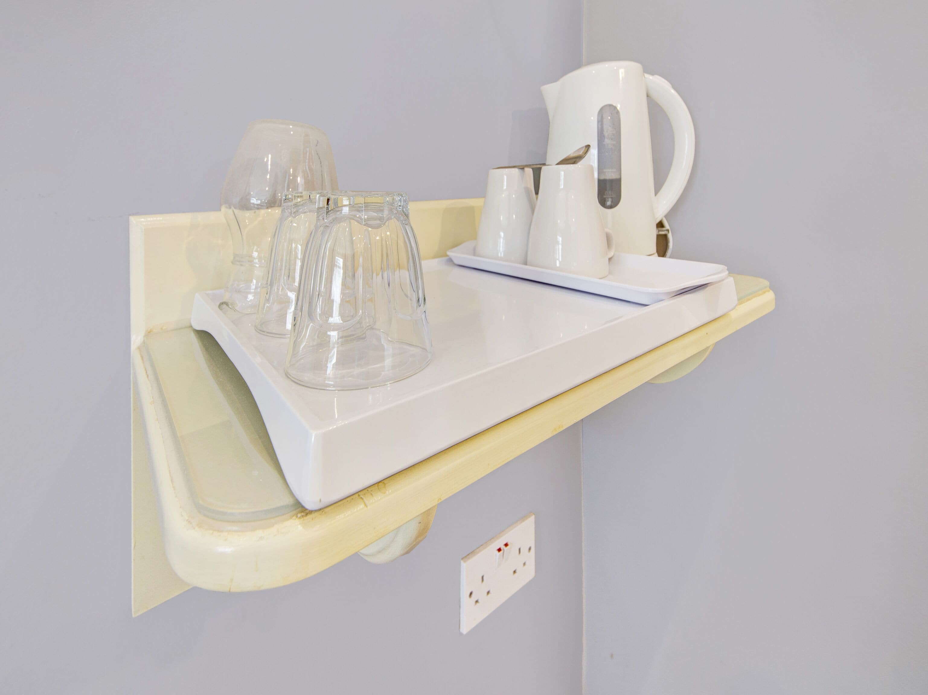 Photo - OYO Bostons Manor Hotel, Hanwell London