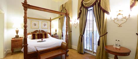 Pasha suite | Egyptian cotton sheets, hypo-allergenic bedding, in-room safe