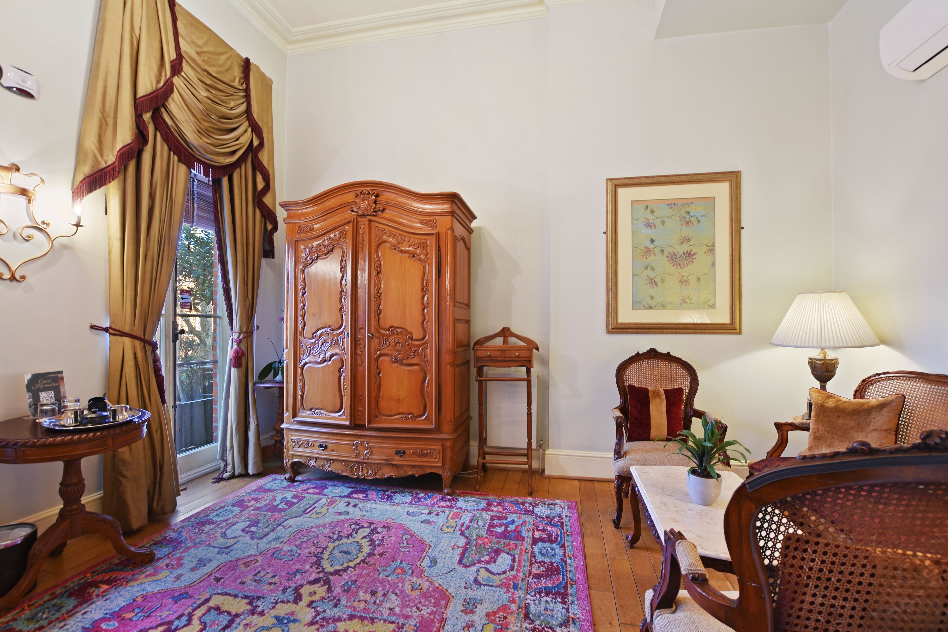 pasha suite | living area | flat-screen tv