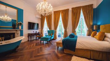 Suite, Annex Building (Ottoman) | Egyptian cotton sheets, hypo-allergenic bedding, in-room safe