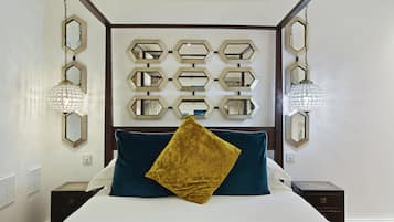 Junior Suite (lower ground floor) | Egyptian cotton sheets, hypo-allergenic bedding, in-room safe