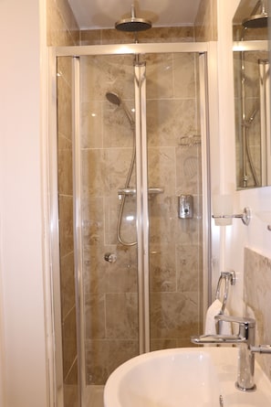 Deluxe tweepersoonskamer, en-suite badkamer | Badkamer