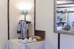 Breakfast for a fee - Dalesgate Hotel (Keighley)