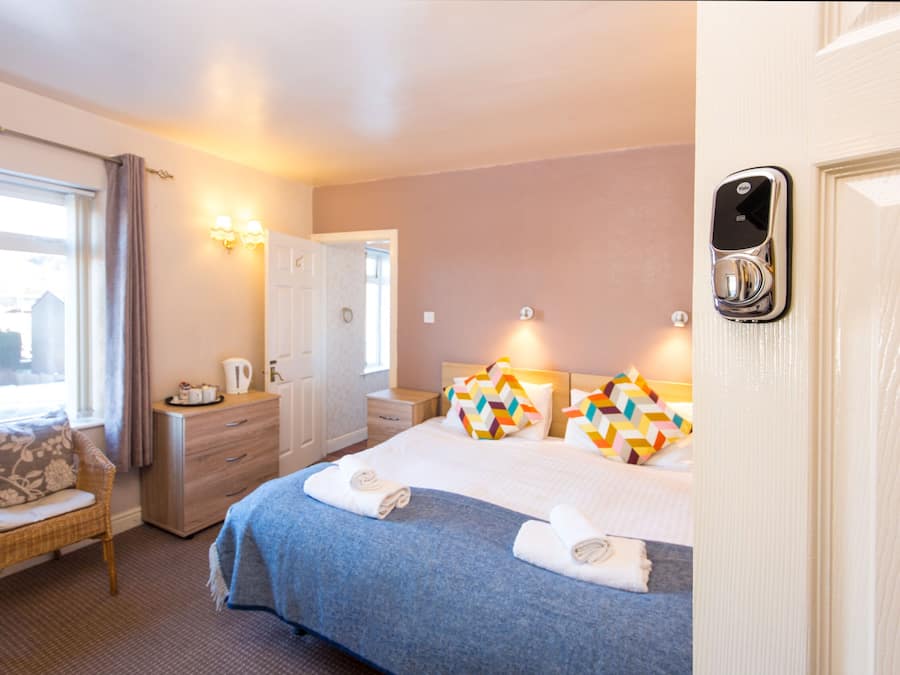 Standard Double or Twin Room, Ensuite