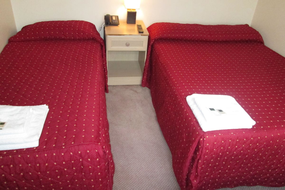 In-room safe, desk, iron/ironing board, free WiFi