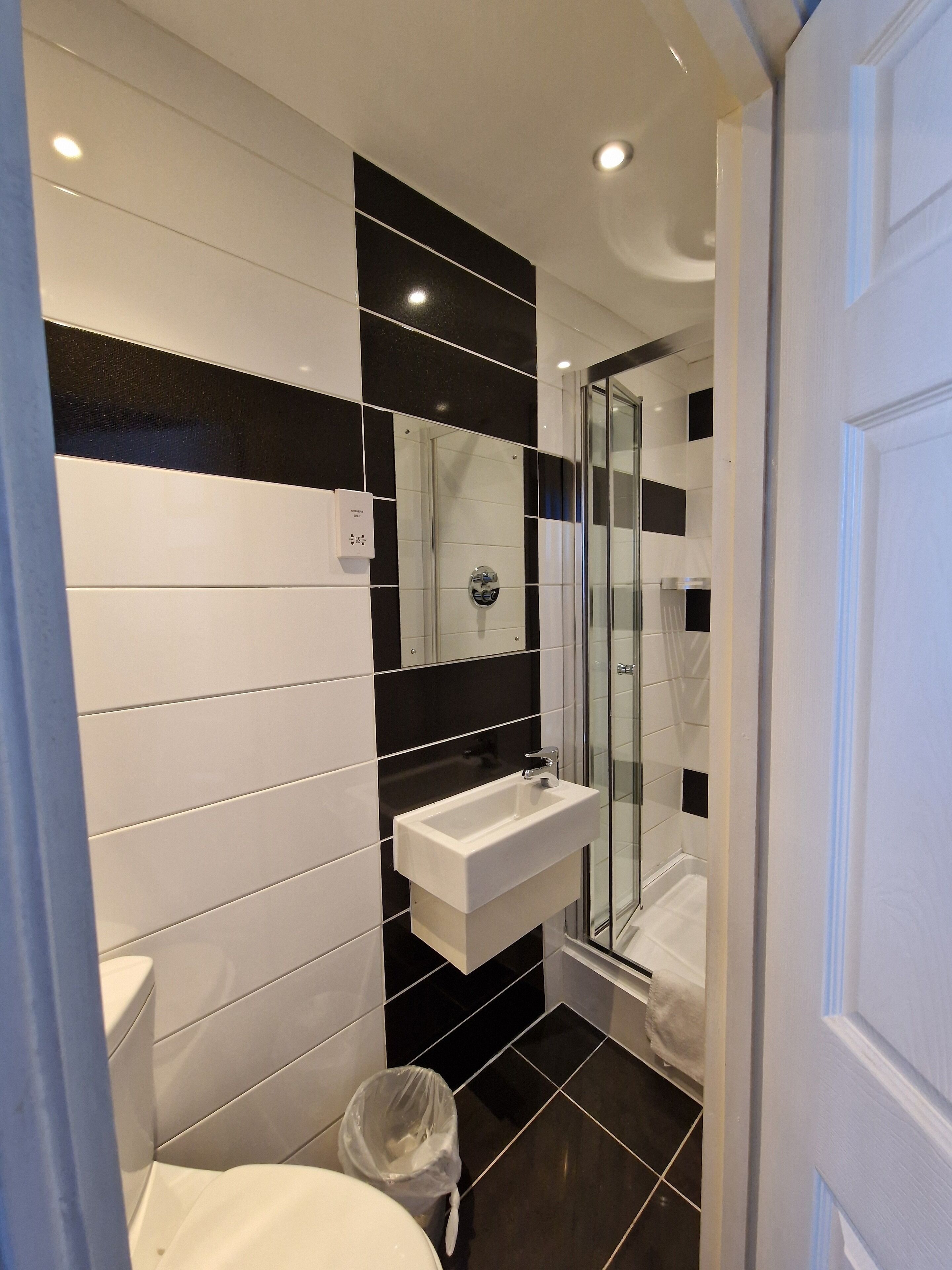 Single Room | In-room safe, free WiFi, bed sheets