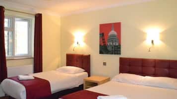 Kamar Triple | Brankas, Wi-Fi gratis, dan seprai linen