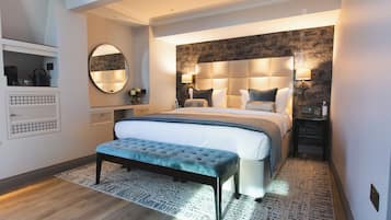 Hypoallergeen beddengoed, een kluis op de kamer, een bureau