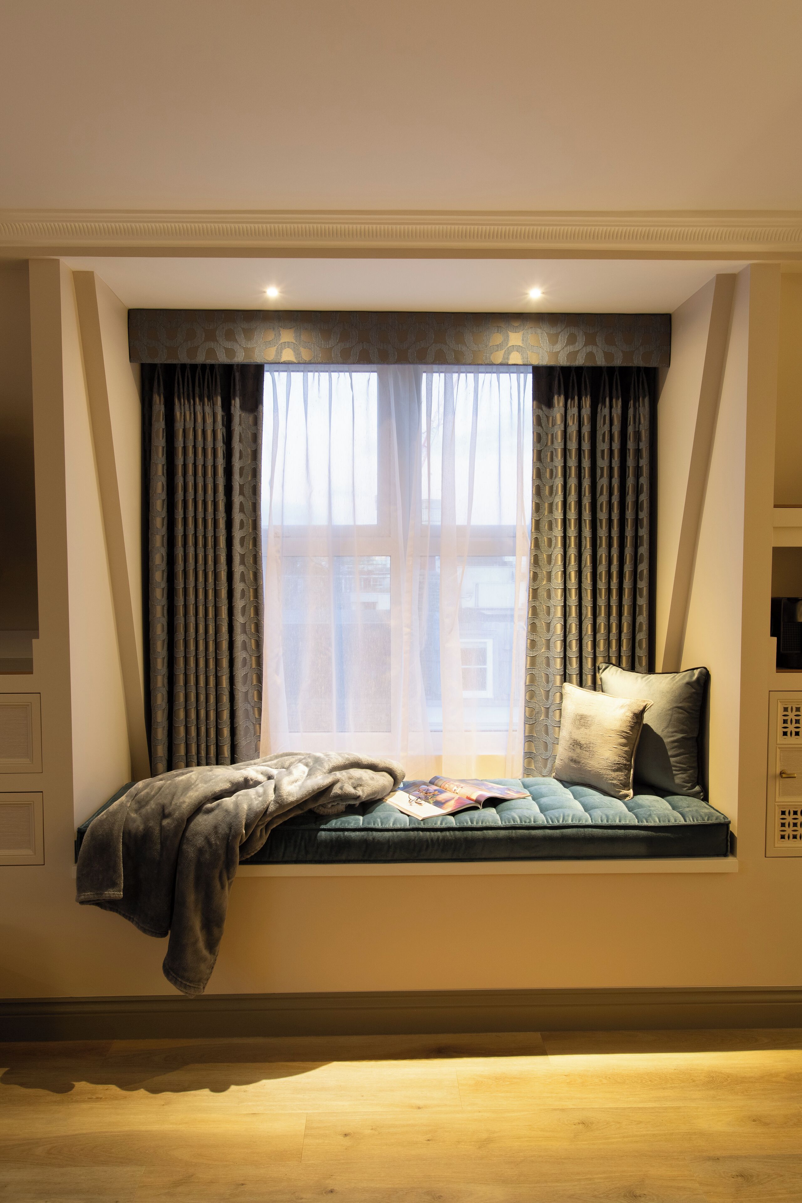 The Fitzrovia Suite | 低刺激性寝具、セーフティボックス (室内)、デスク、アイロン / アイロン台