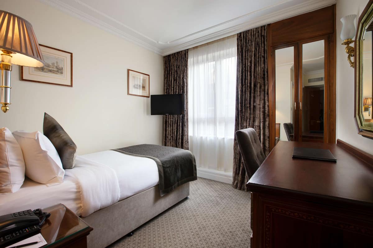 Standard Single Room | 1 bedroom, hypo-allergenic bedding, in-room safe, desk