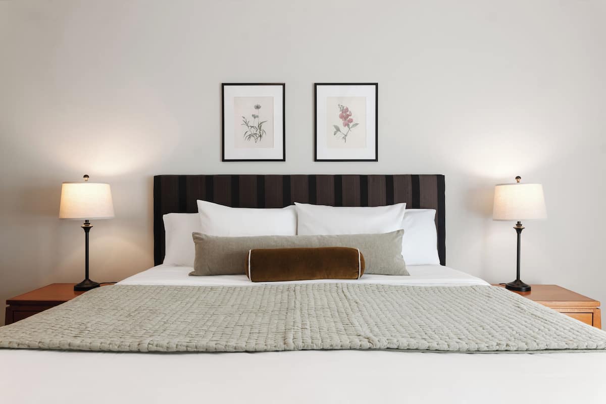Egyptian cotton sheets, premium bedding, pillowtop beds, in-room safe