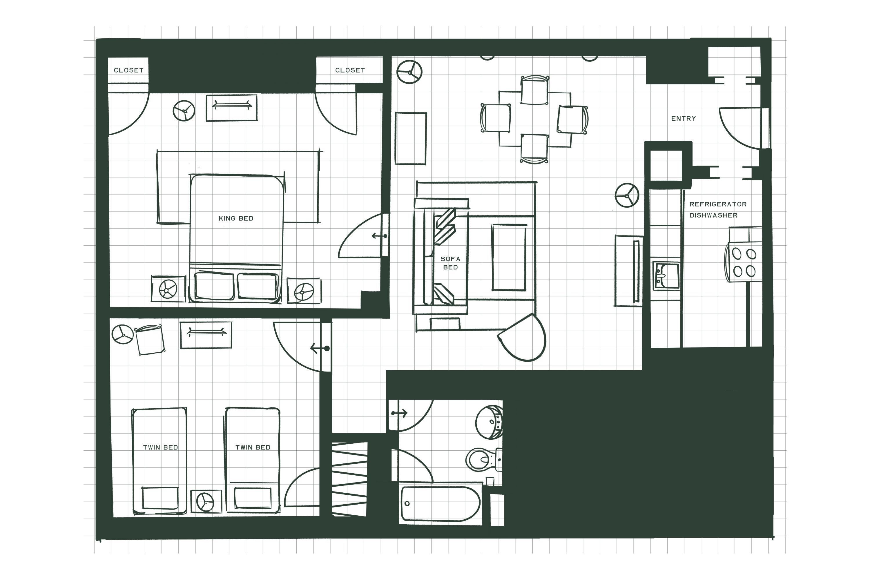 Plano de un cuarto de hotel con una cama king size, dos camas individuales, una cama sofá y un baño con kitchenette.