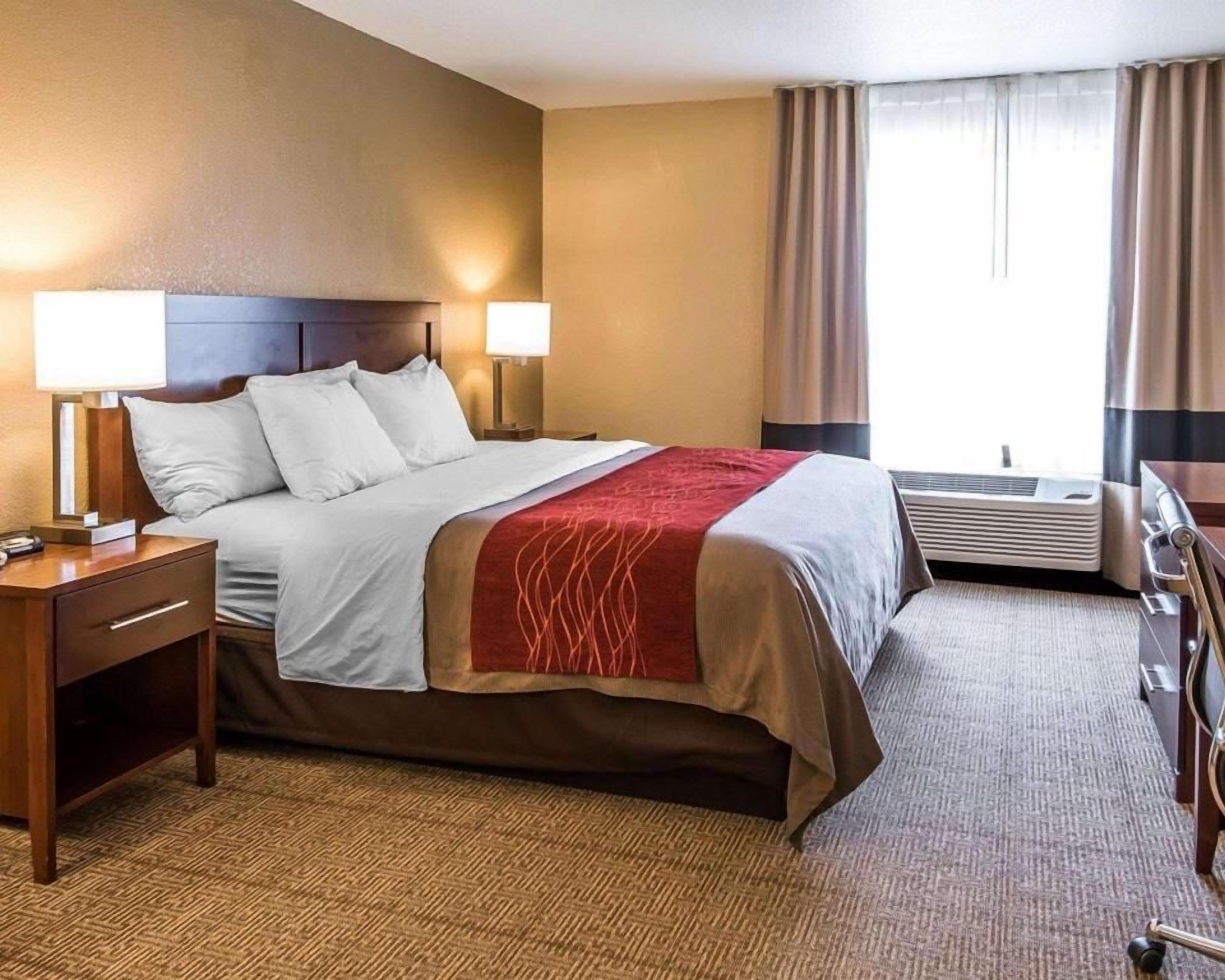 Desk, iron/ironing board, free WiFi, bed sheets
