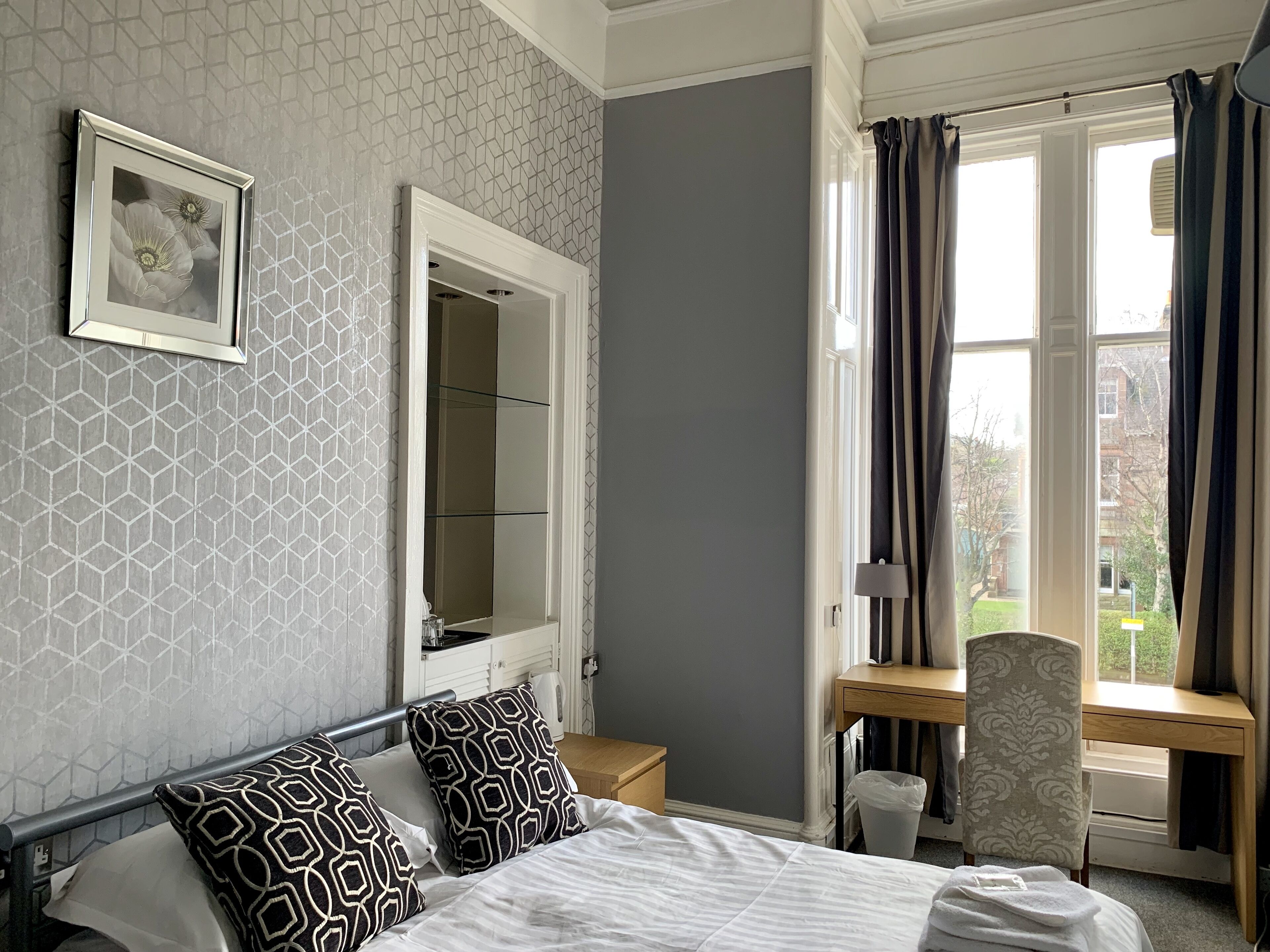 Familieværelse - eget badeværelse | Egyptiske bomuldslagner, premium-sengetøj, senge med topmadrasser