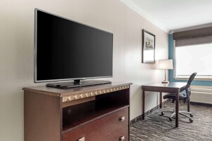 Colchones con pillow-top, escritorio y espacio para trabajar con laptop 