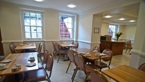 Restaurant - Orchard Hotel (London)