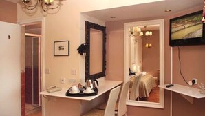 Unclassified image, 5 of 45, button - Piccolino Hyde Park Hotel (London)