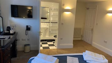 Doppia Deluxe, bagno in camera | Lenzuola