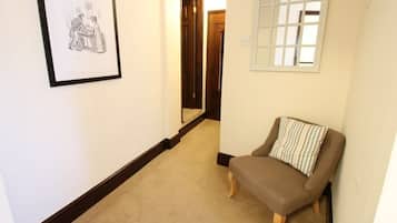 Suite, en-suite badkamer | Beddengoed