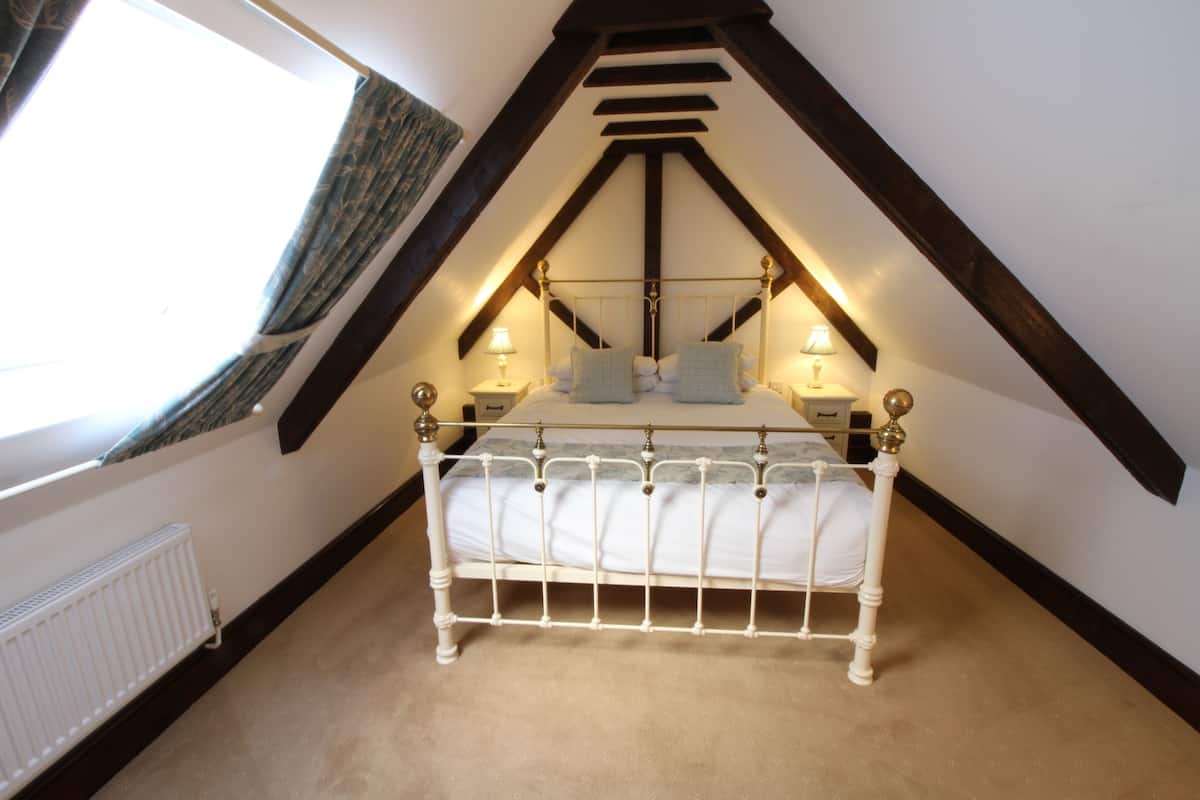 family quadruple room, ensuite | desk, iron/ironing board, free wifi