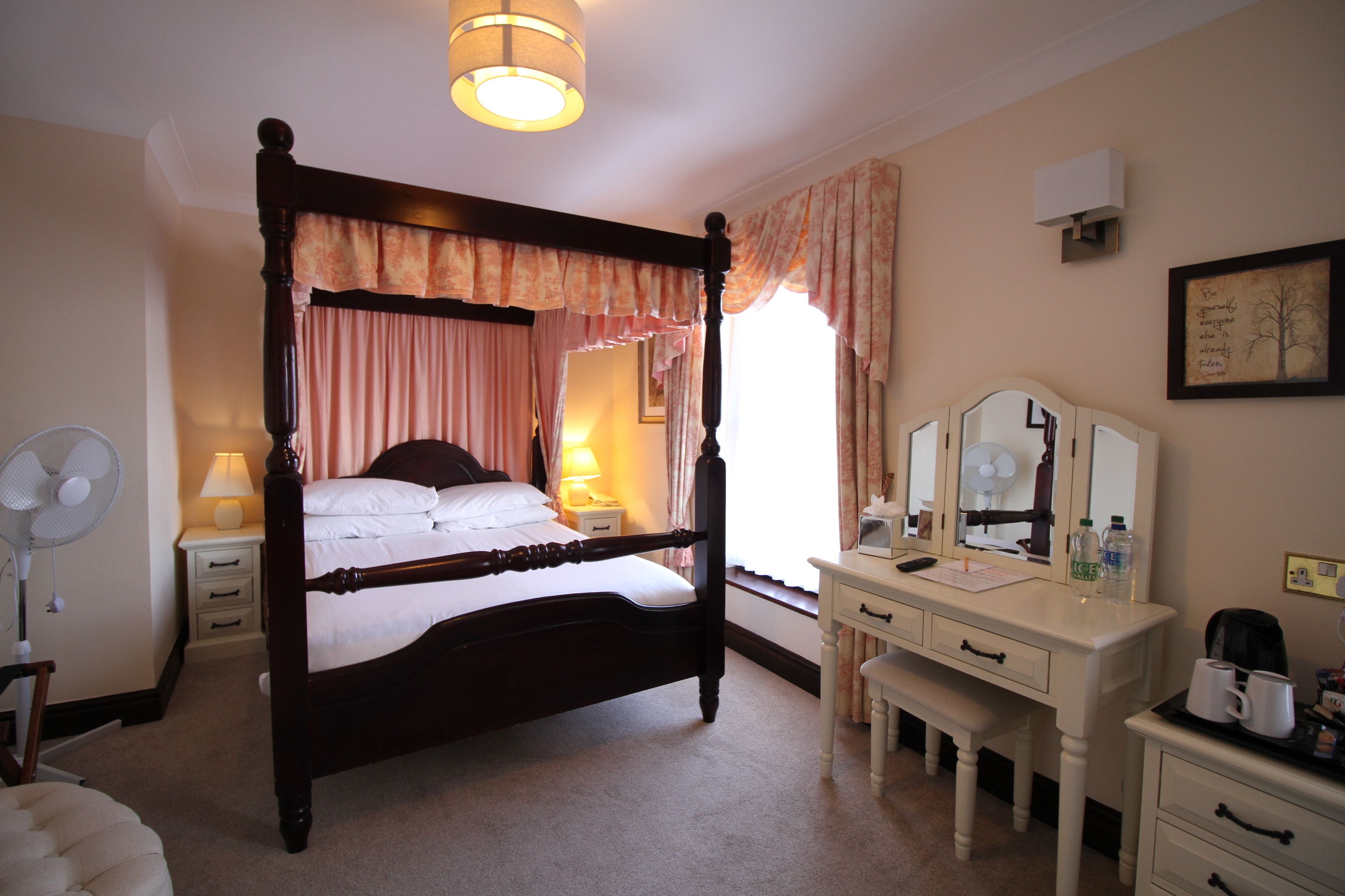 superior double room, ensuite (four poster ) | desk, iron/ironing board, free wifi
