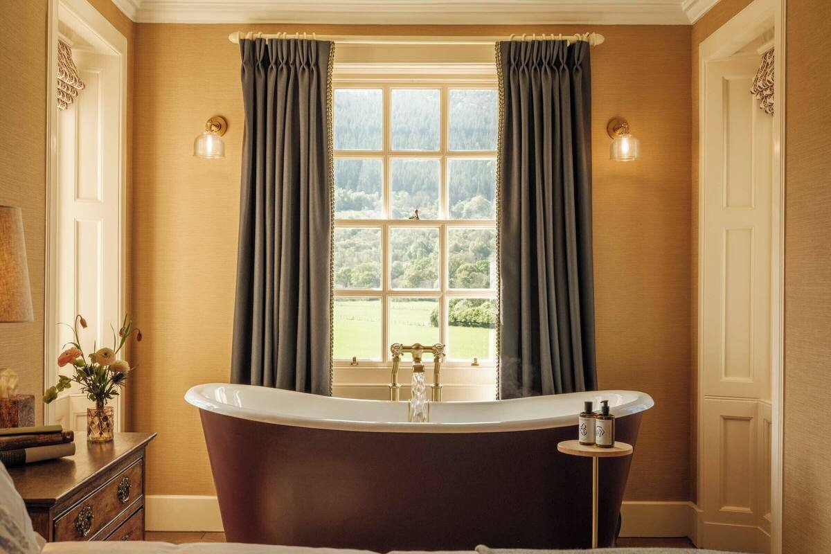 superior double room | premium bedding, desk, iron/ironing board, free wifi