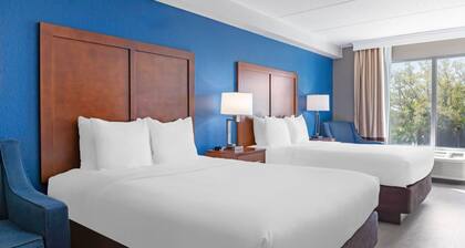 Comfort Inn & Suites Orlando North